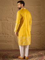 Men Yellow Verican Solid Embroidered Straight Kurta-MKU1314
