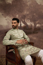 Green Silk Blend Solid Embroidered Straight Kurta MKU1341