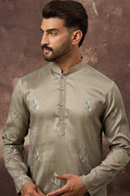 Green Silk Blend Solid Embroidered Straight Kurta MKU1345