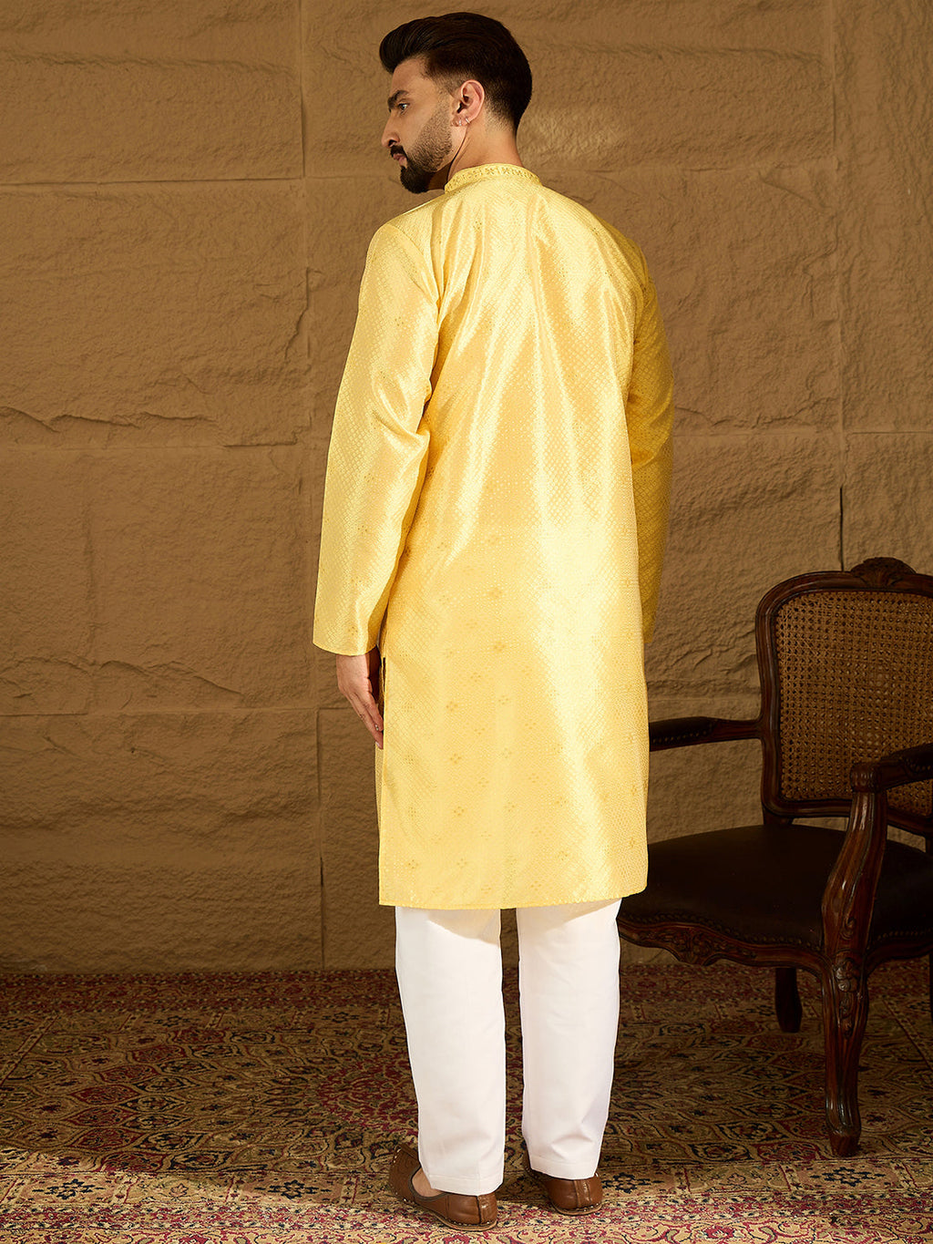 Men Green Polyester Solid Embroidered Straight Kurta-MKU1353