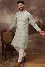 Green Viscose Rayon Solid Embroidered Straight Kurta MKU1386