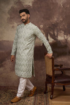 Green Viscose Rayon Solid Embroidered Straight Kurta MKU1386