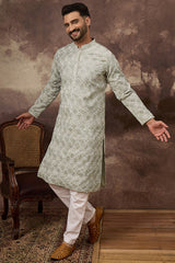 Green Viscose Rayon Solid Embroidered Straight Kurta HMKU1386