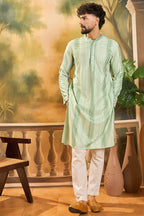 Green Viscose Rayon Solid Embroidered Straight Kurta MKU1435