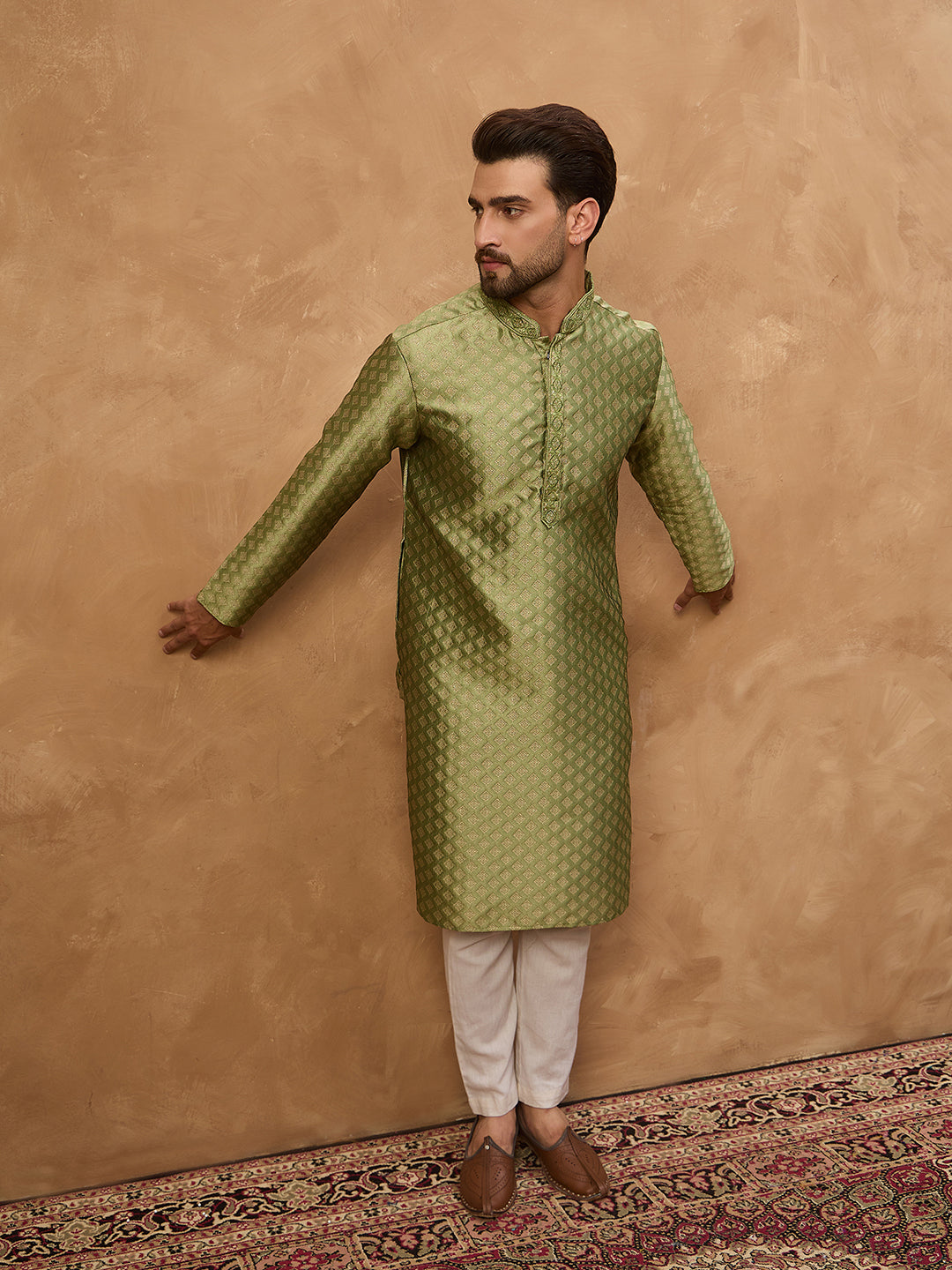 Men Green Silk Blend Solid Woven Design Straight Kurta-MKU1456