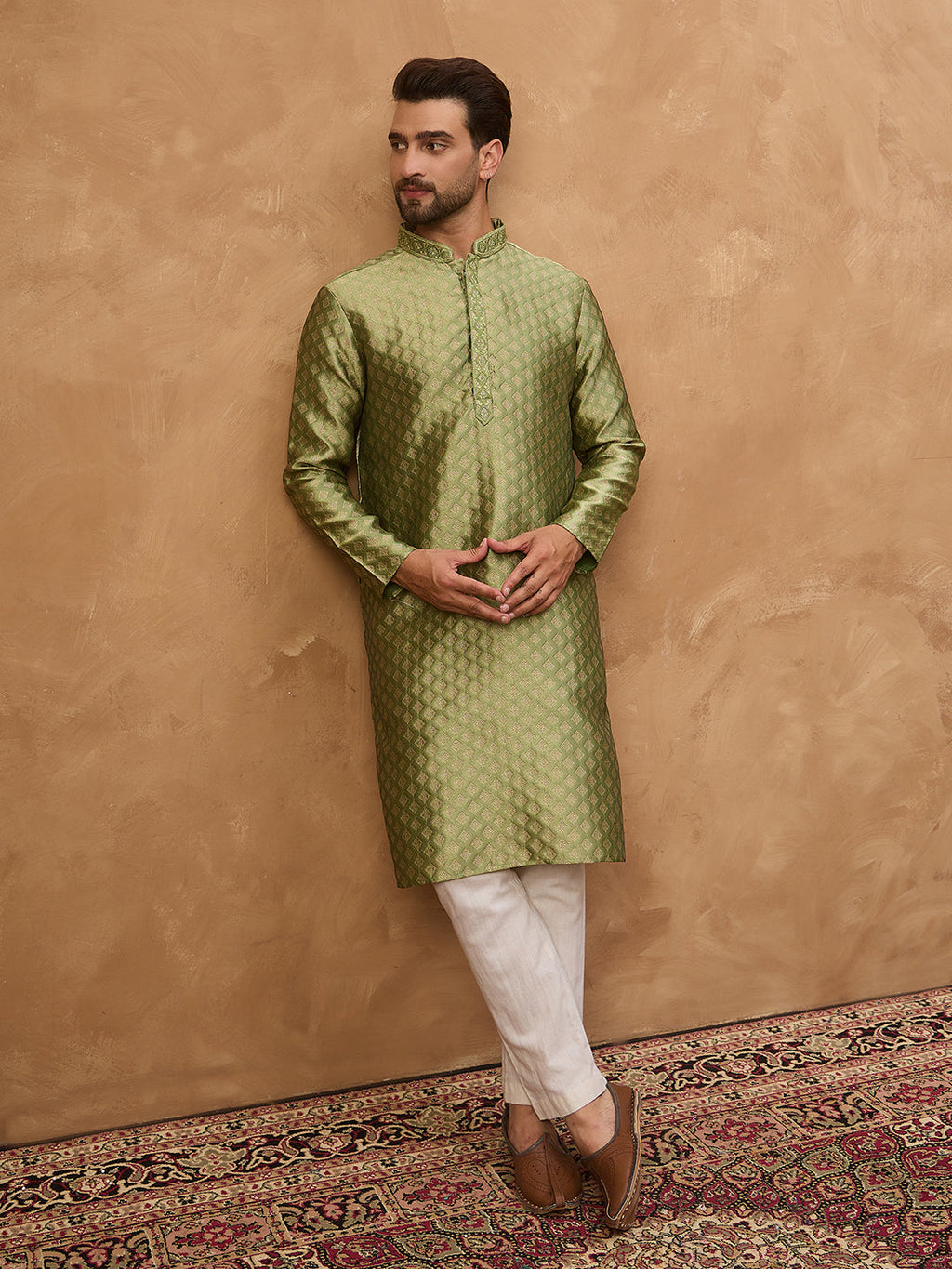 Men Green Silk Blend Solid Woven Design Straight Kurta-MKU1456