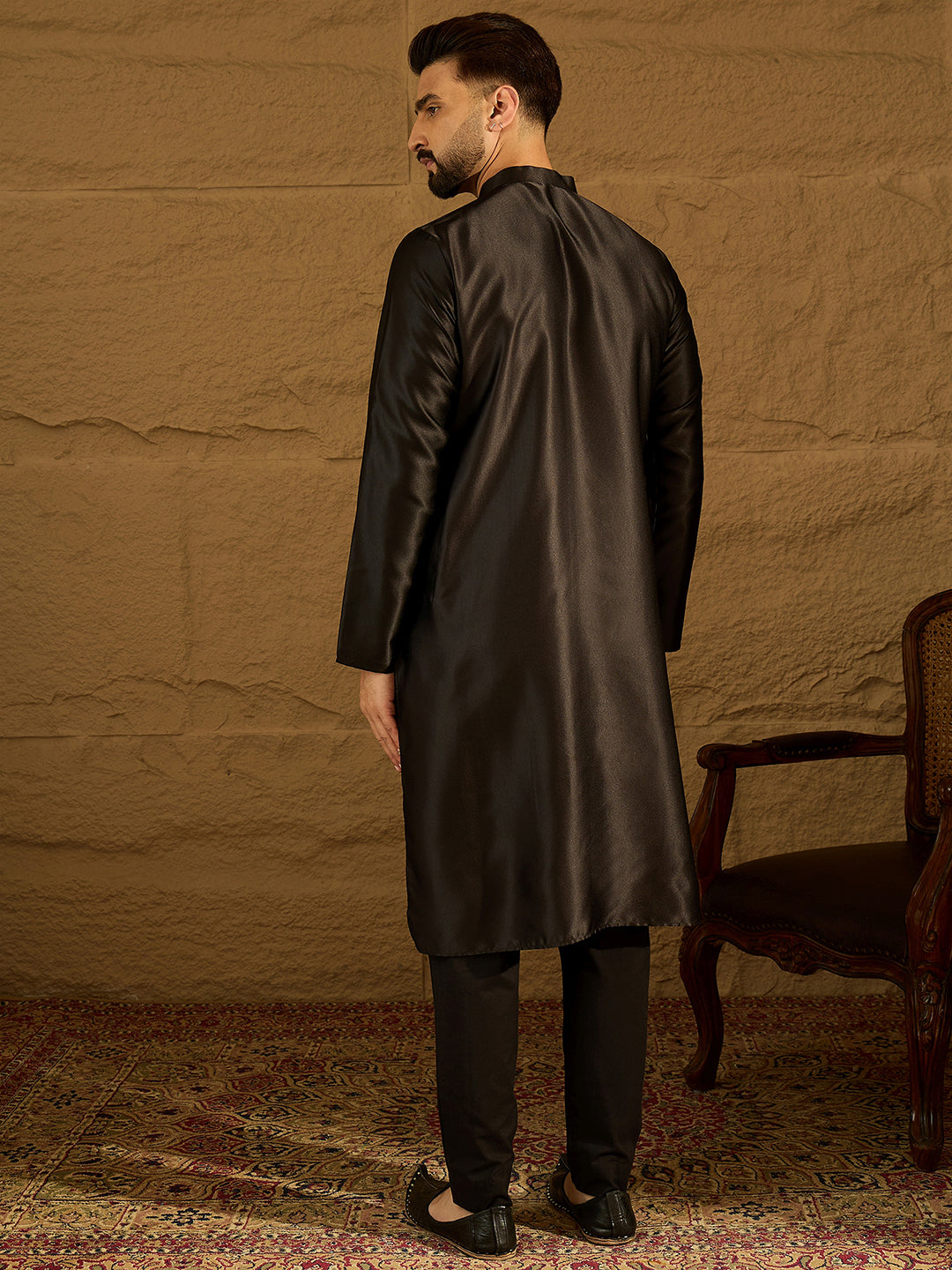 Men Black Silk Blend Solid Embroidered Straight Kurta-MKU1474