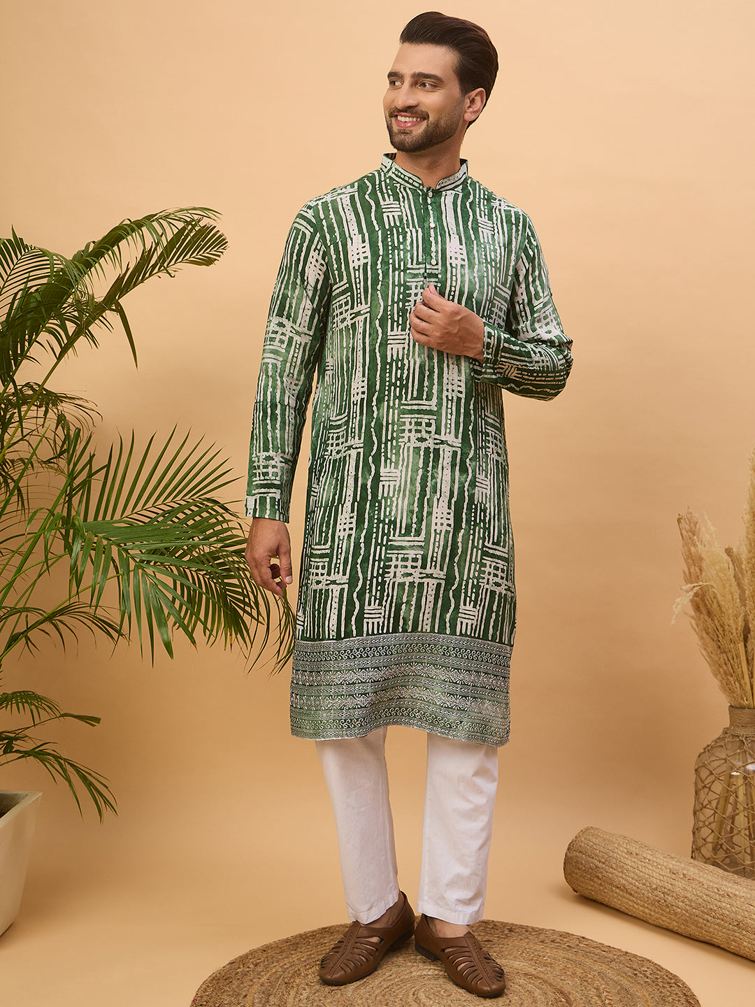 Men Green Viscose Rayon Batik Embroidered Straight Kurta-MKU1500