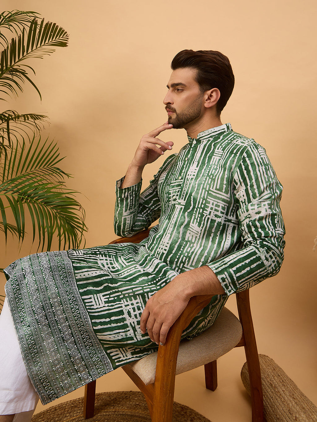 Men Green Viscose Rayon Batik Embroidered Straight Kurta-MKU1500