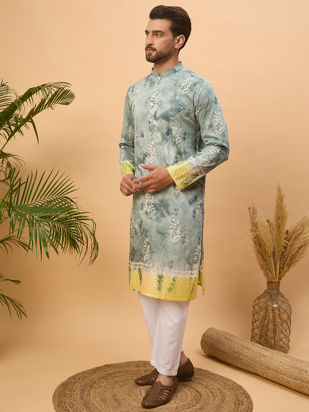 Men Green Silk Blend Batik Embroidered Straight Kurta-MKU1514