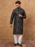 Men Black Silk Blend Geometric Printed Straight Kurta-MKU1516