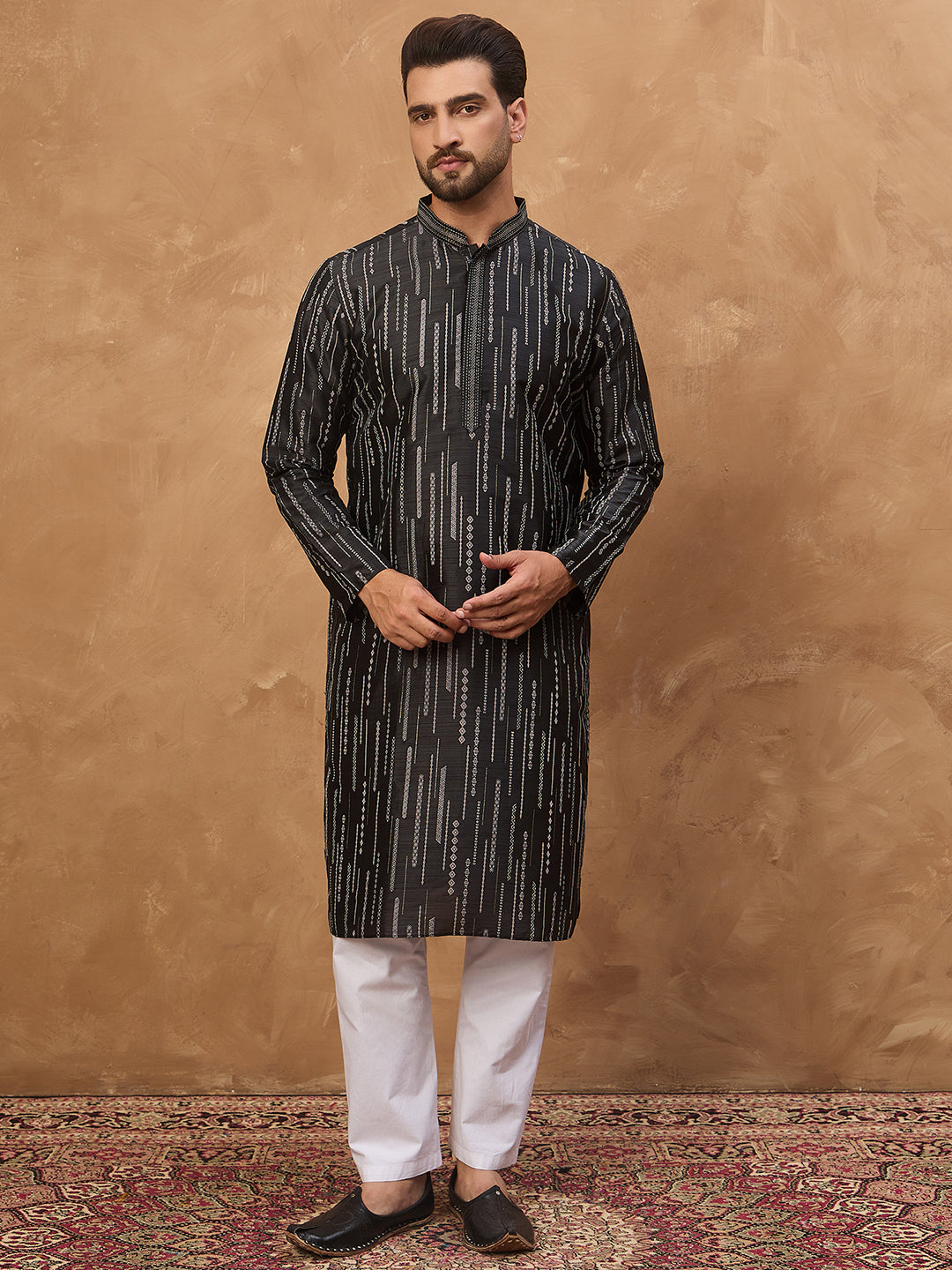 Men Black Silk Blend Geometric Printed Straight Kurta-MKU1516