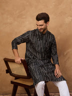 Men Black Silk Blend Geometric Printed Straight Kurta-MKU1516