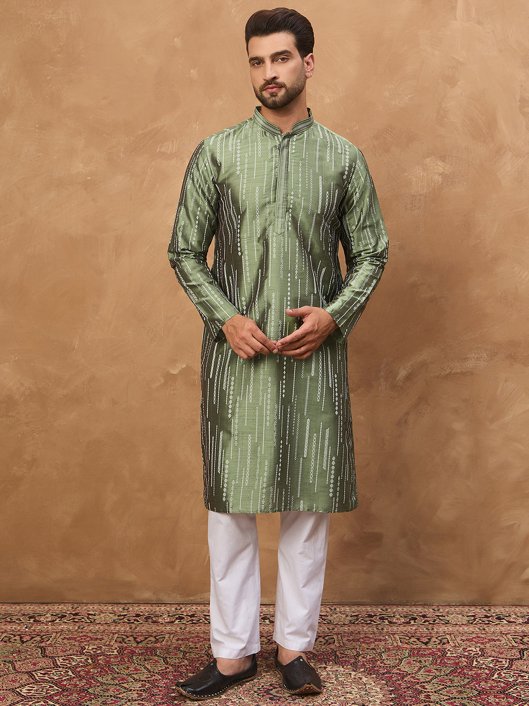 Men Green Silk Blend Geometric Embroidered Straight Kurta-MKU1517