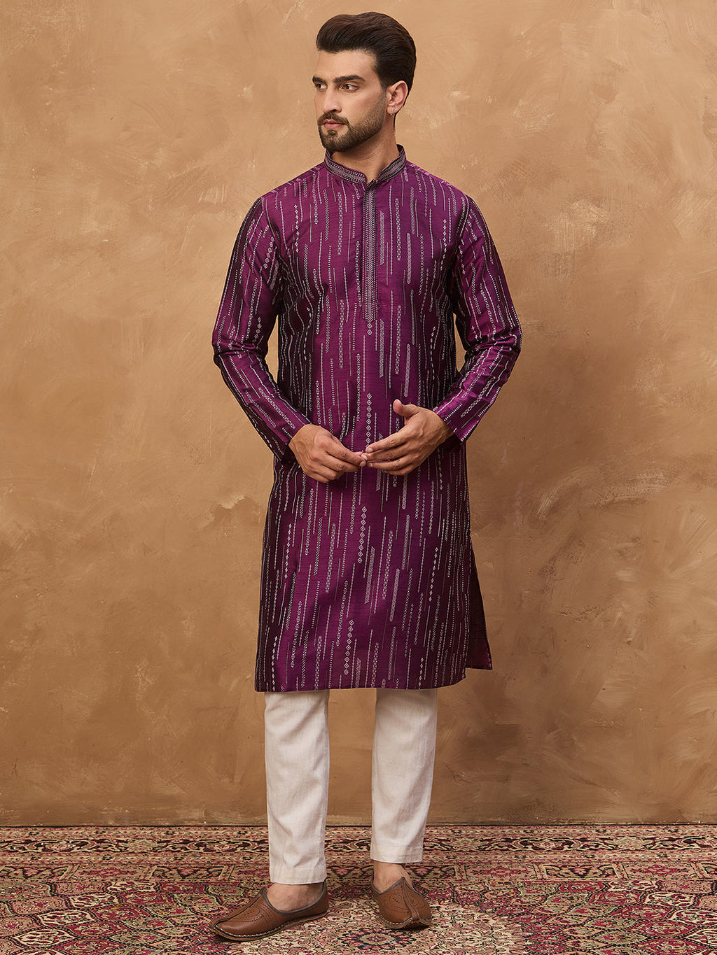 Men Purple Silk Blend Geometric Printed Straight Kurta-MKU1518