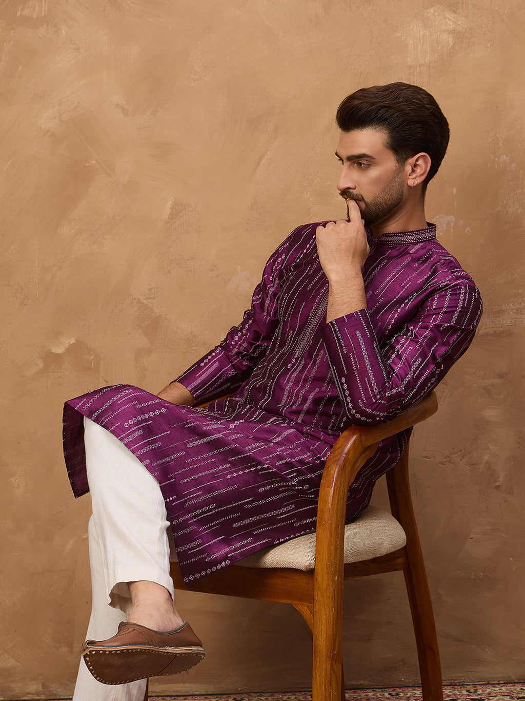 Men Purple Silk Blend Geometric Printed Straight Kurta-MKU1518