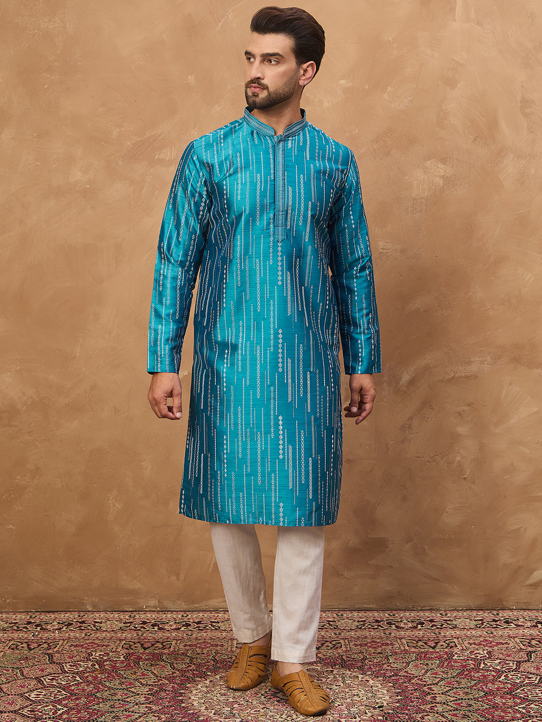 Men Blue Silk Blend Geometric Printed Straight Kurta-MKU1519