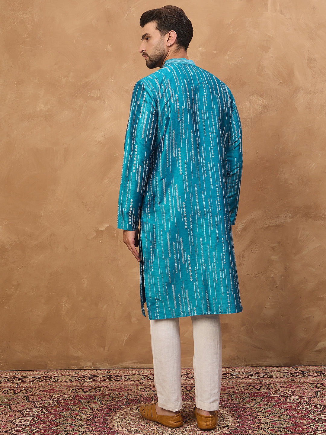 Men Blue Silk Blend Geometric Printed Straight Kurta-MKU1519