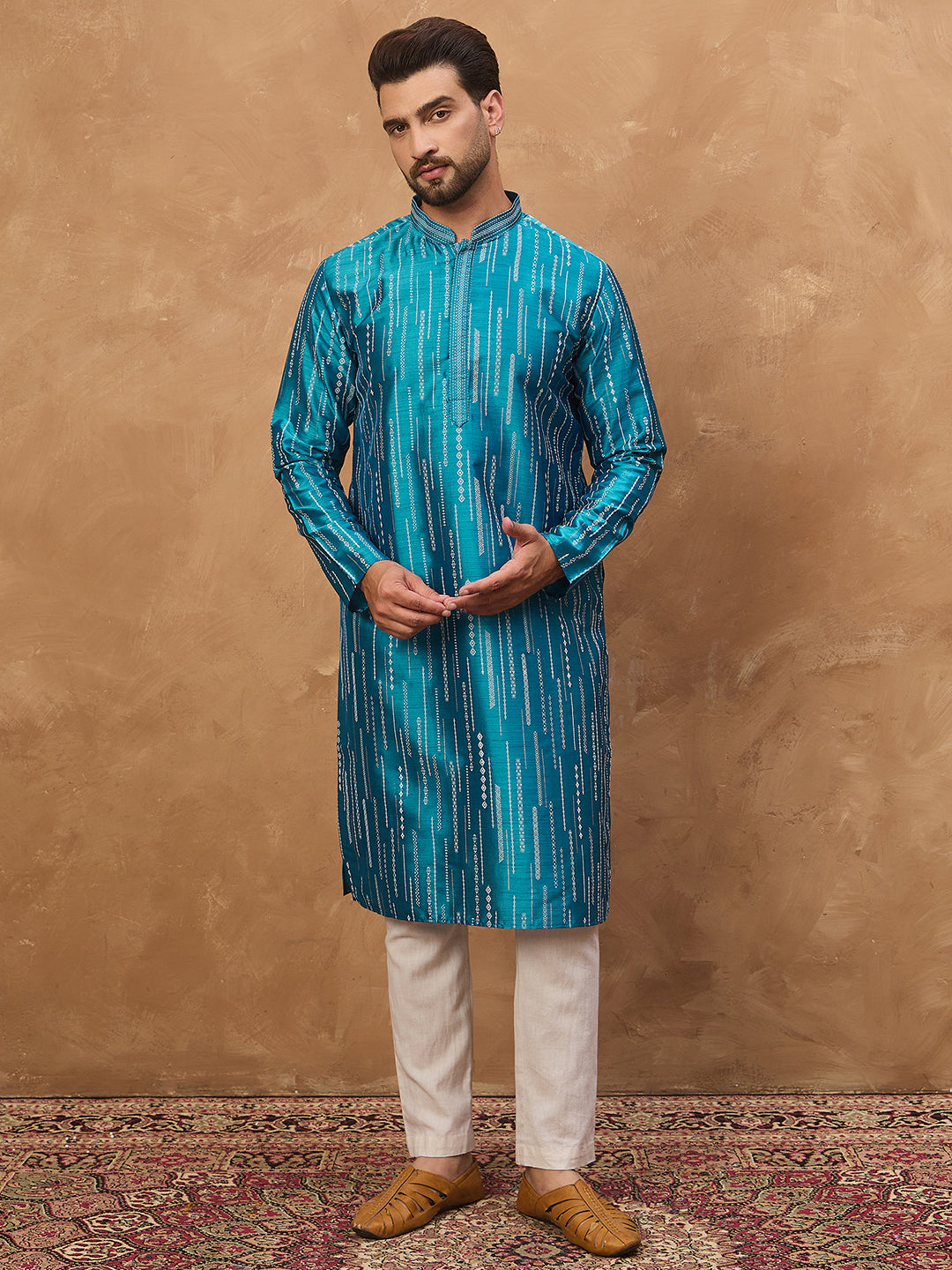 Men Blue Silk Blend Geometric Printed Straight Kurta-MKU1519