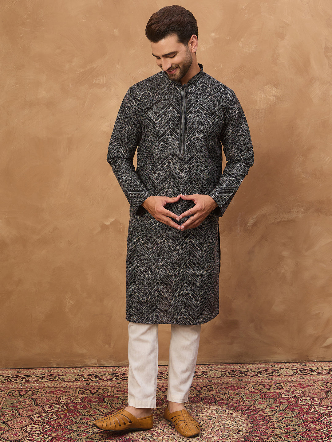 Men Black Silk Blend Geometric Printed Straight Kurta-MKU1520