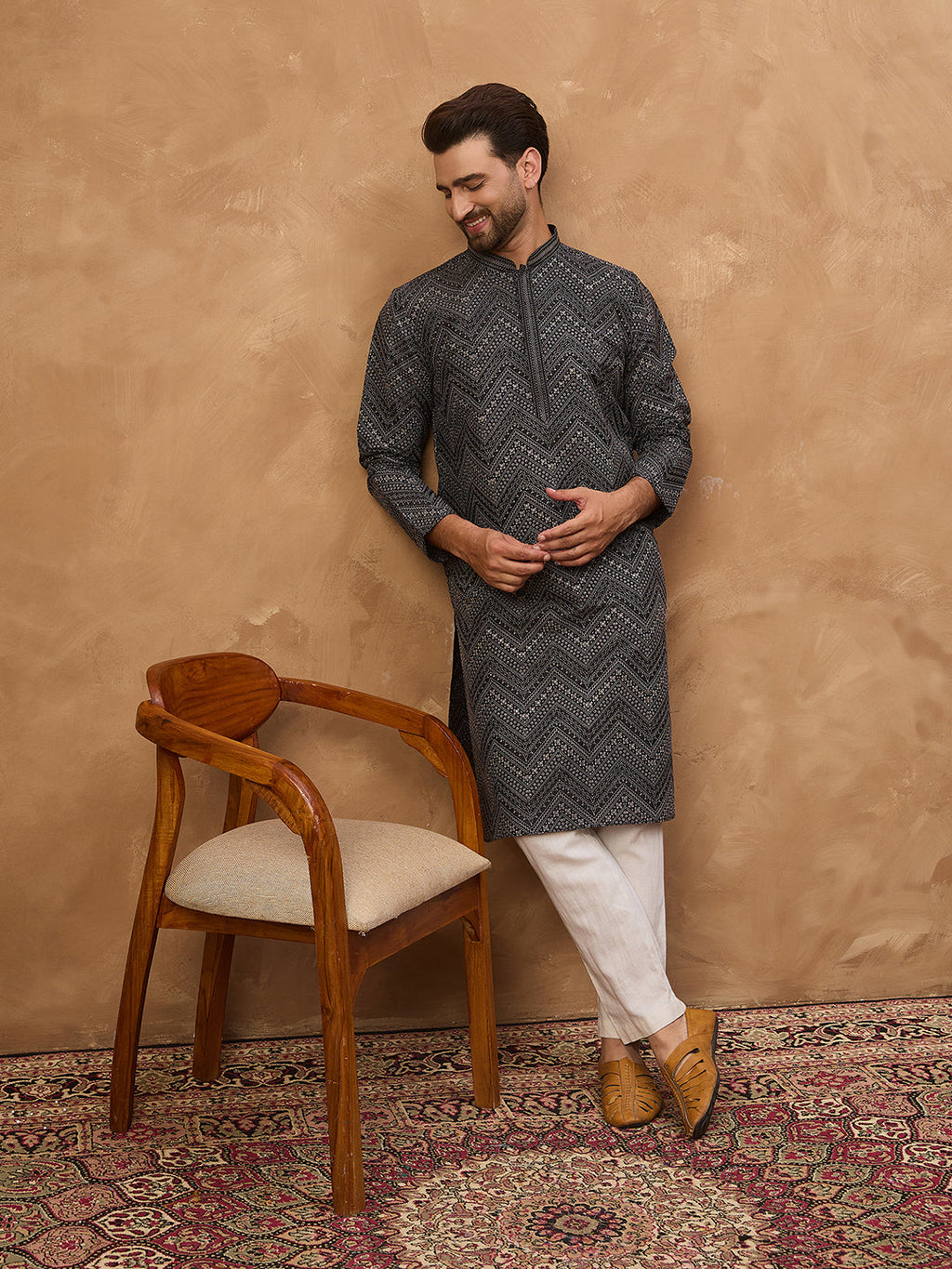 Men Black Silk Blend Geometric Printed Straight Kurta-MKU1520