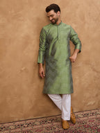 Men Green Silk Blend Geometric Printed Straight Kurta-MKU1522
