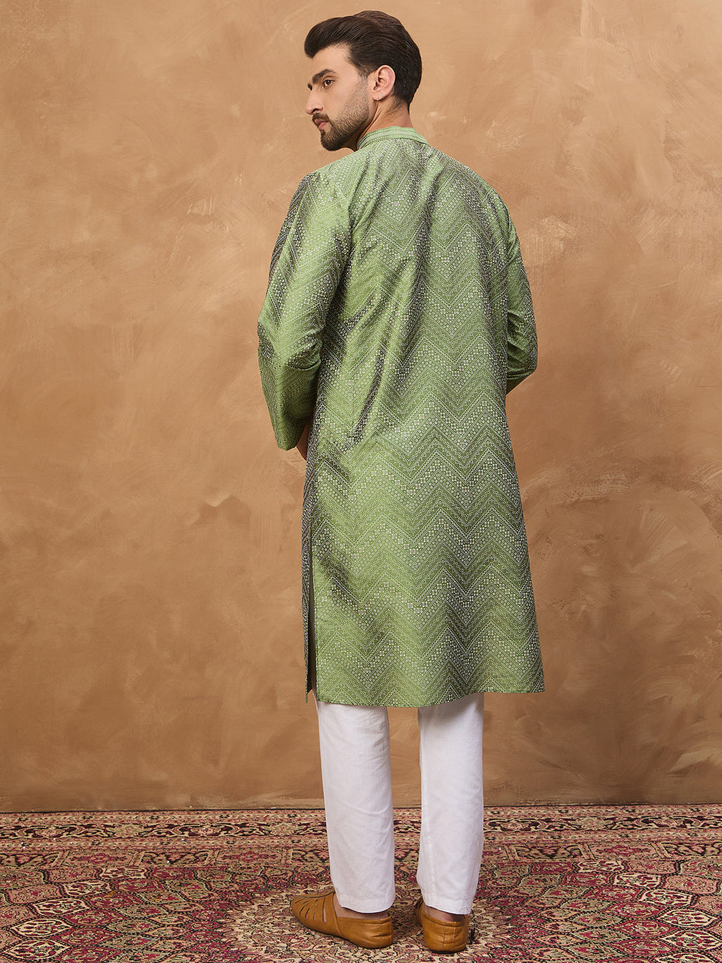 Men Green Silk Blend Geometric Printed Straight Kurta-MKU1522