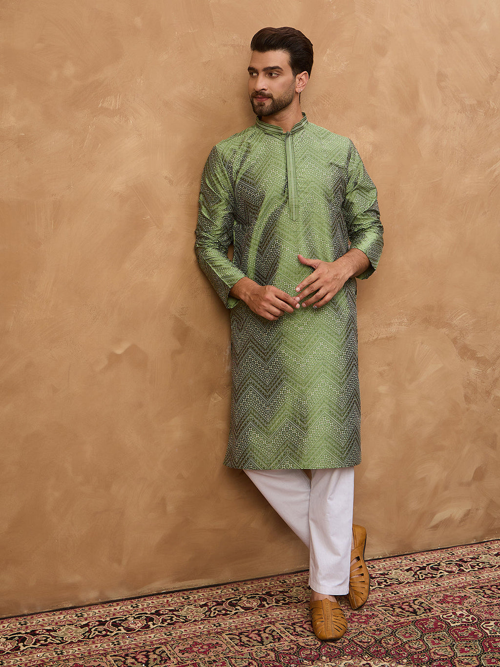 Men Green Silk Blend Geometric Printed Straight Kurta-MKU1522