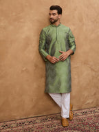 Men Green Silk Blend Geometric Printed Straight Kurta-MKU1522