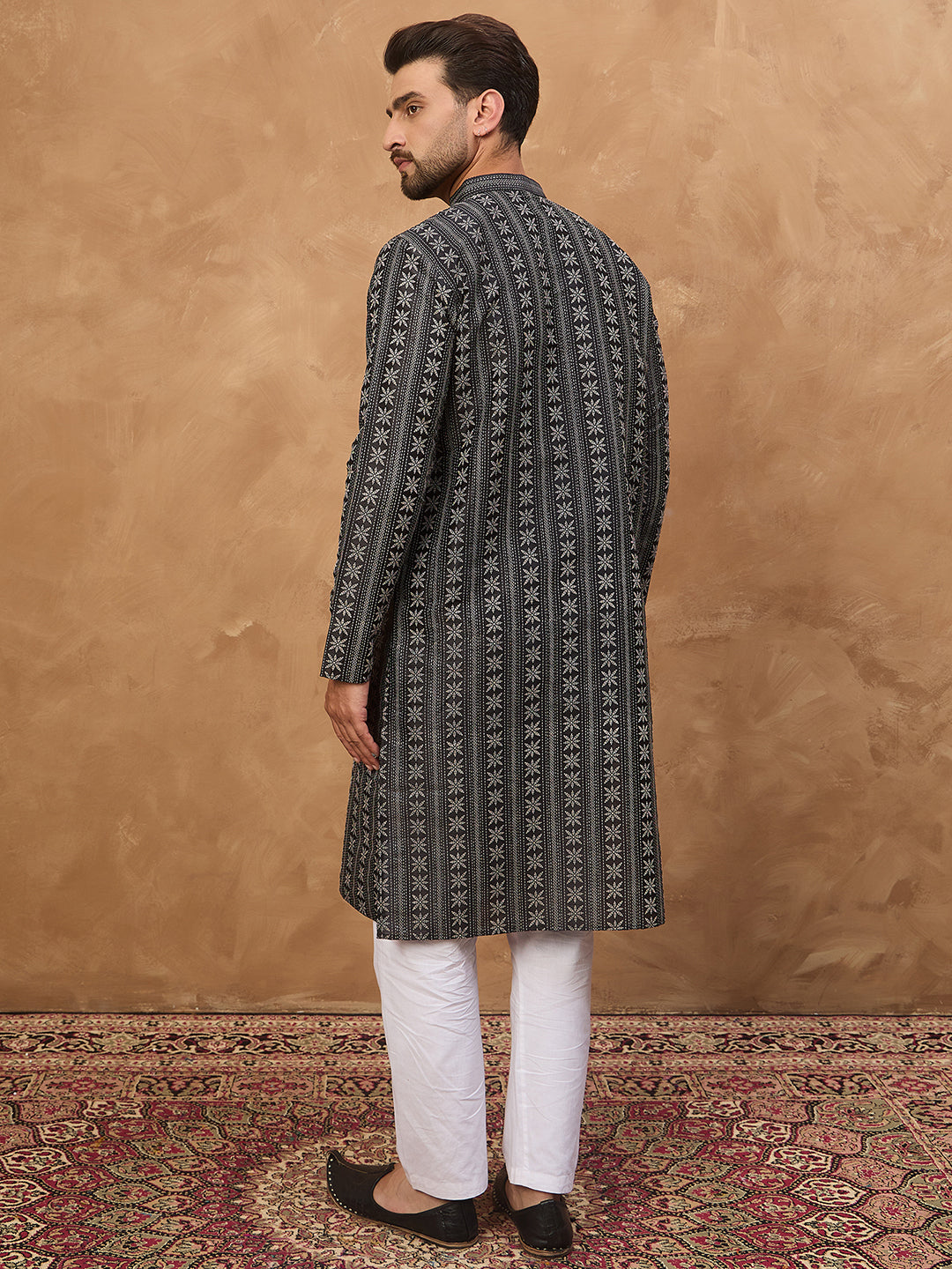 Men Black Silk Blend Geometric Printed Straight Kurta-MKU1523