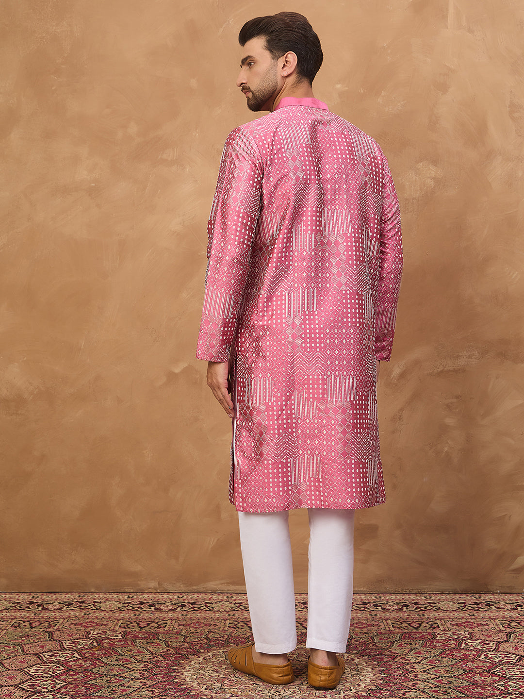 Men Pink Silk Blend Geometric Printed Straight Kurta-MKU1526