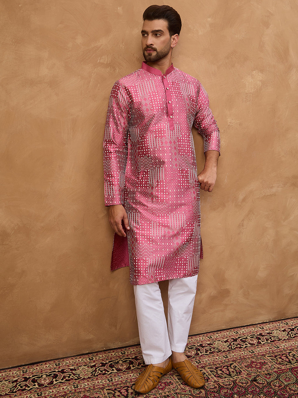 Men Pink Silk Blend Geometric Printed Straight Kurta-MKU1526