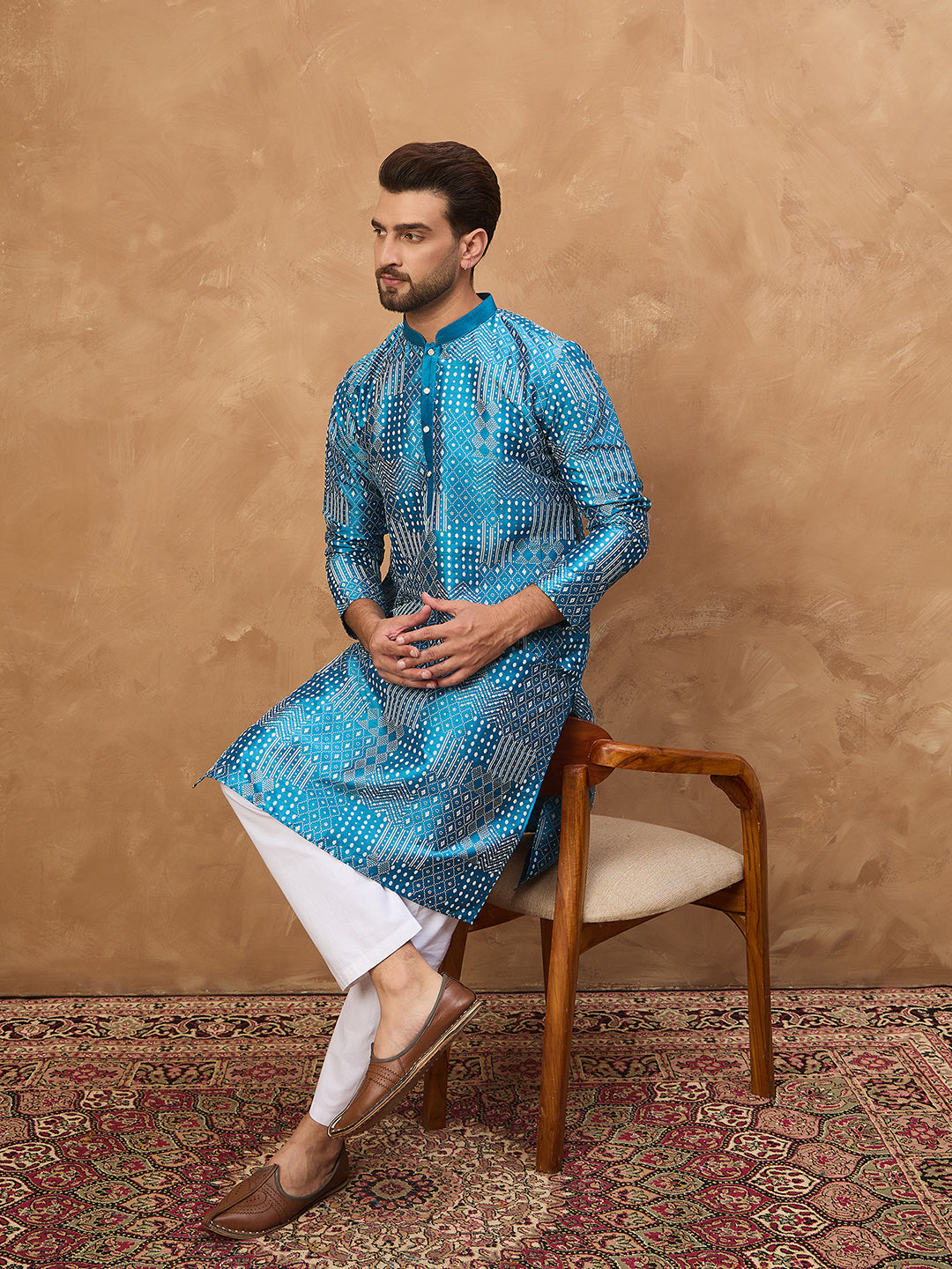Men Blue Silk Blend Geometric Printed Straight Kurta-MKU1527