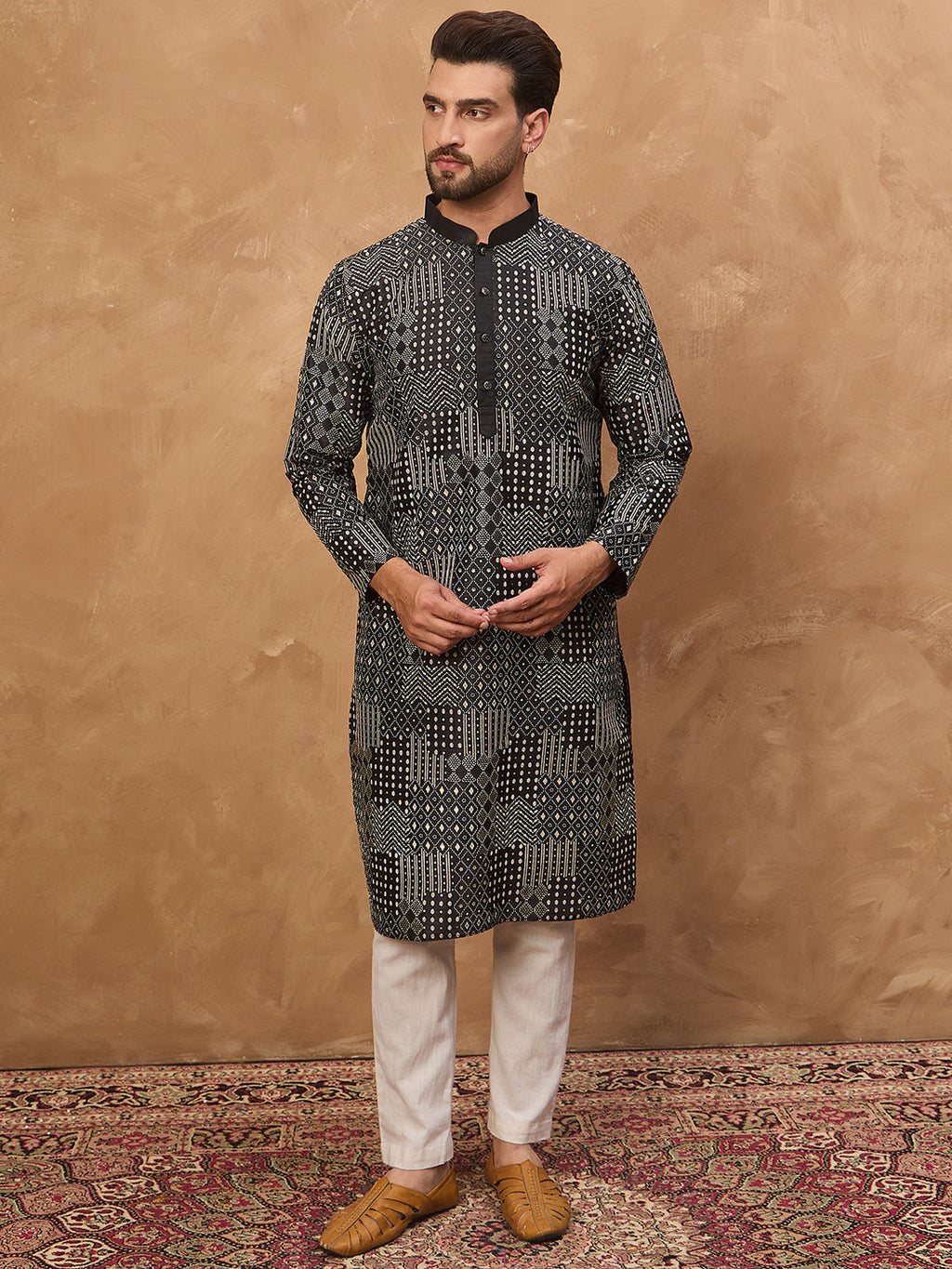 Men Black Silk Blend Geometric Printed Straight Kurta-MKU1528