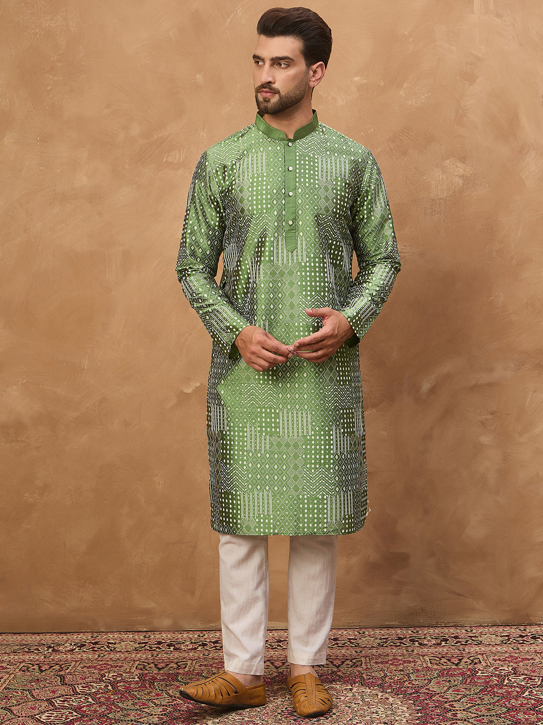 Men Green Silk Blend Geometric Printed Straight Kurta-MKU1530