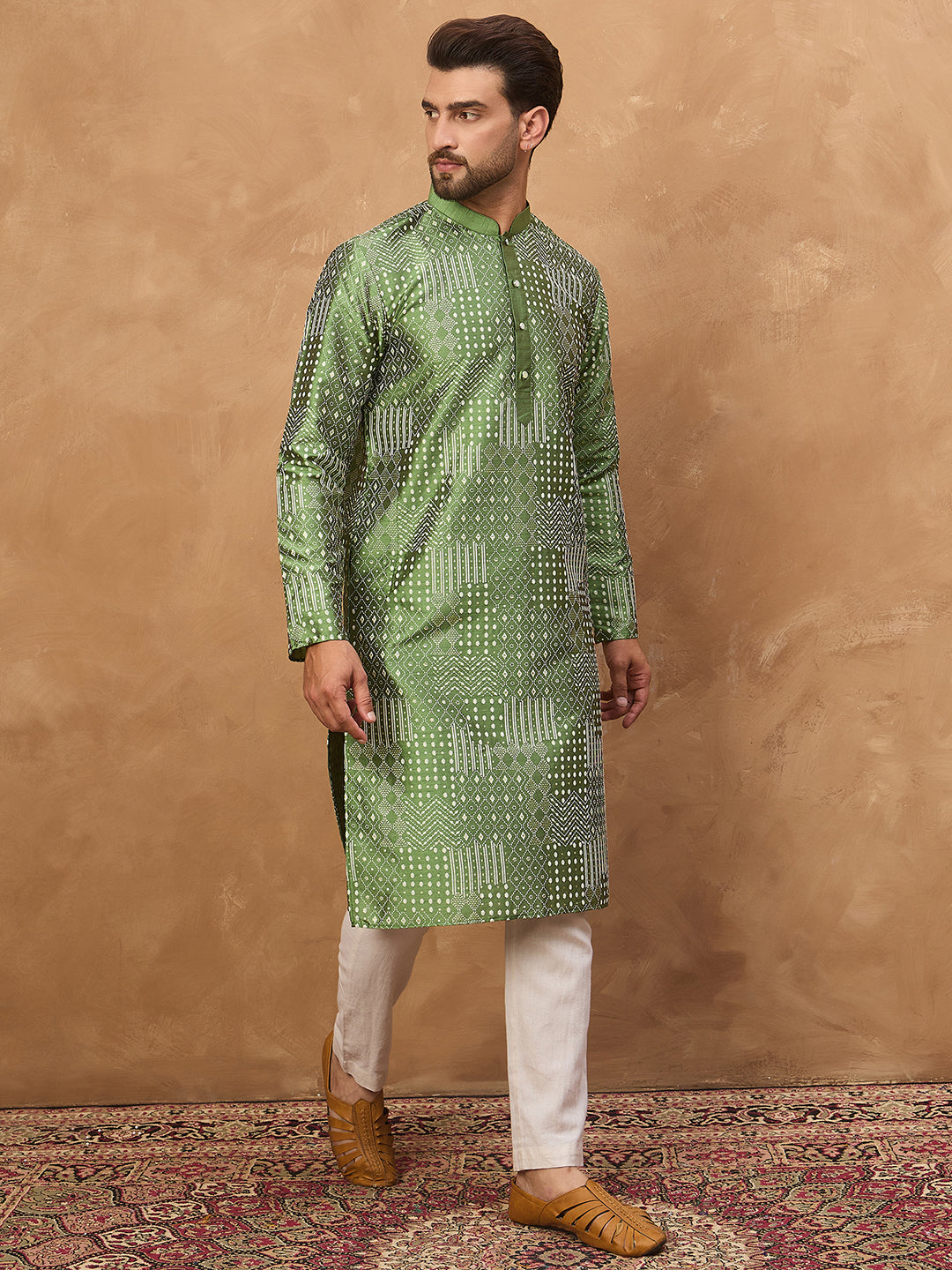 Men Green Silk Blend Geometric Printed Straight Kurta-MKU1530