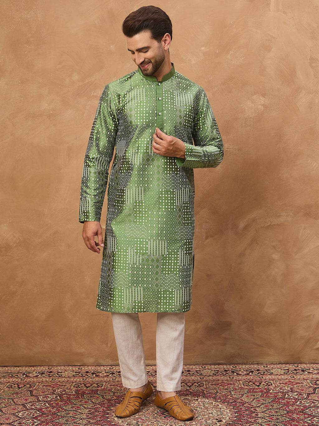 Men Green Silk Blend Geometric Printed Straight Kurta-MKU1530