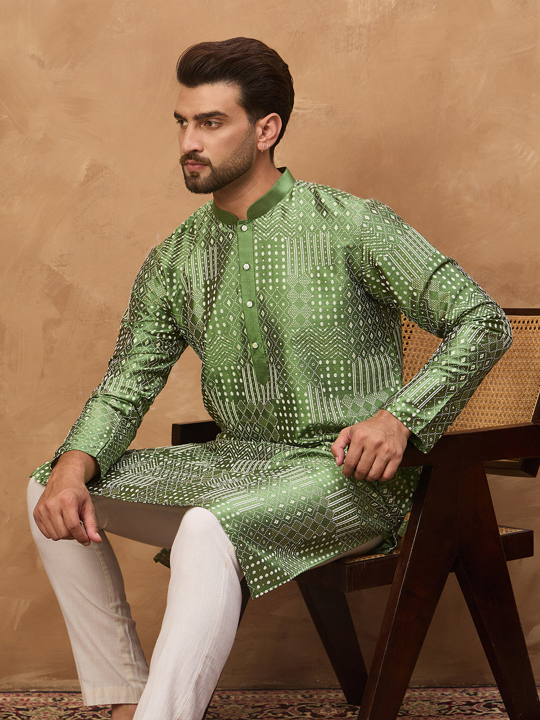 Men Green Silk Blend Geometric Printed Straight Kurta-MKU1530