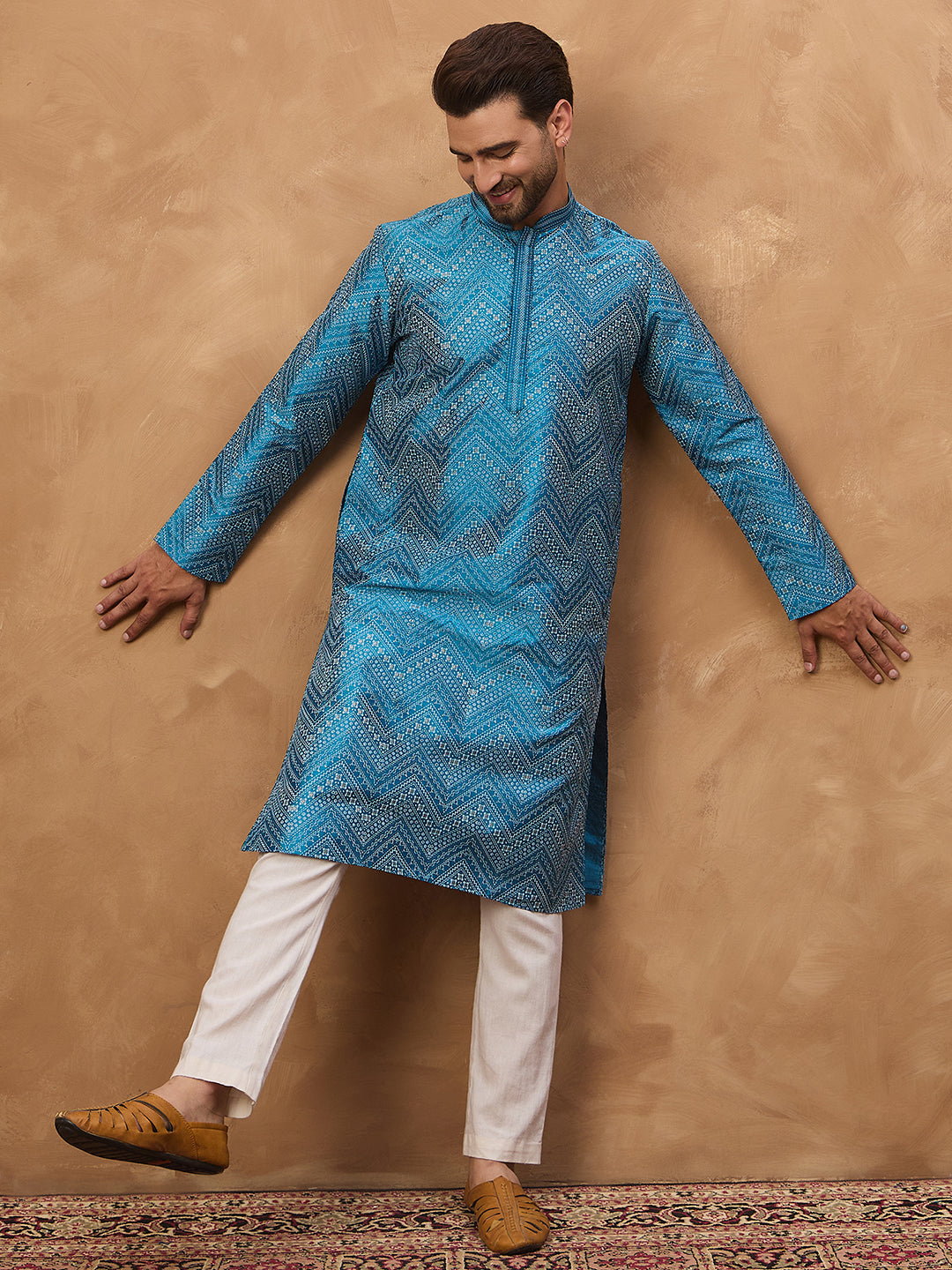 Men Blue Silk Blend Geometric Printed Straight Kurta-MKU1531