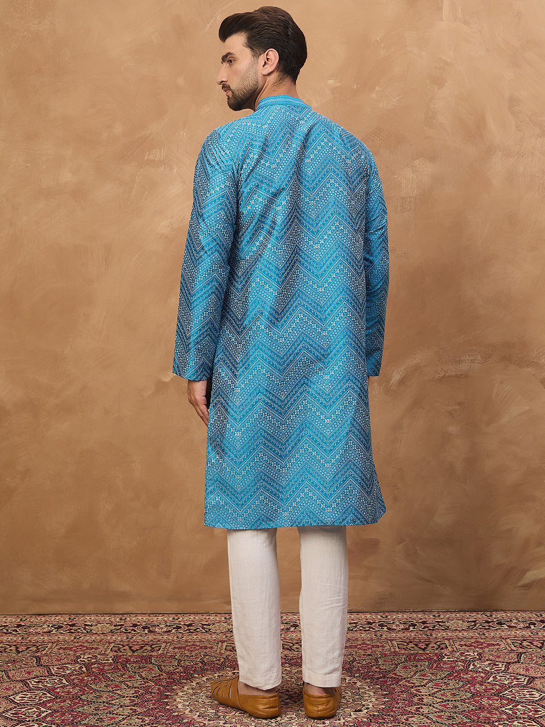 Men Blue Silk Blend Geometric Printed Straight Kurta-MKU1531