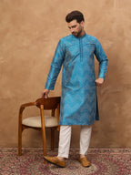 Men Blue Silk Blend Geometric Printed Straight Kurta-MKU1531