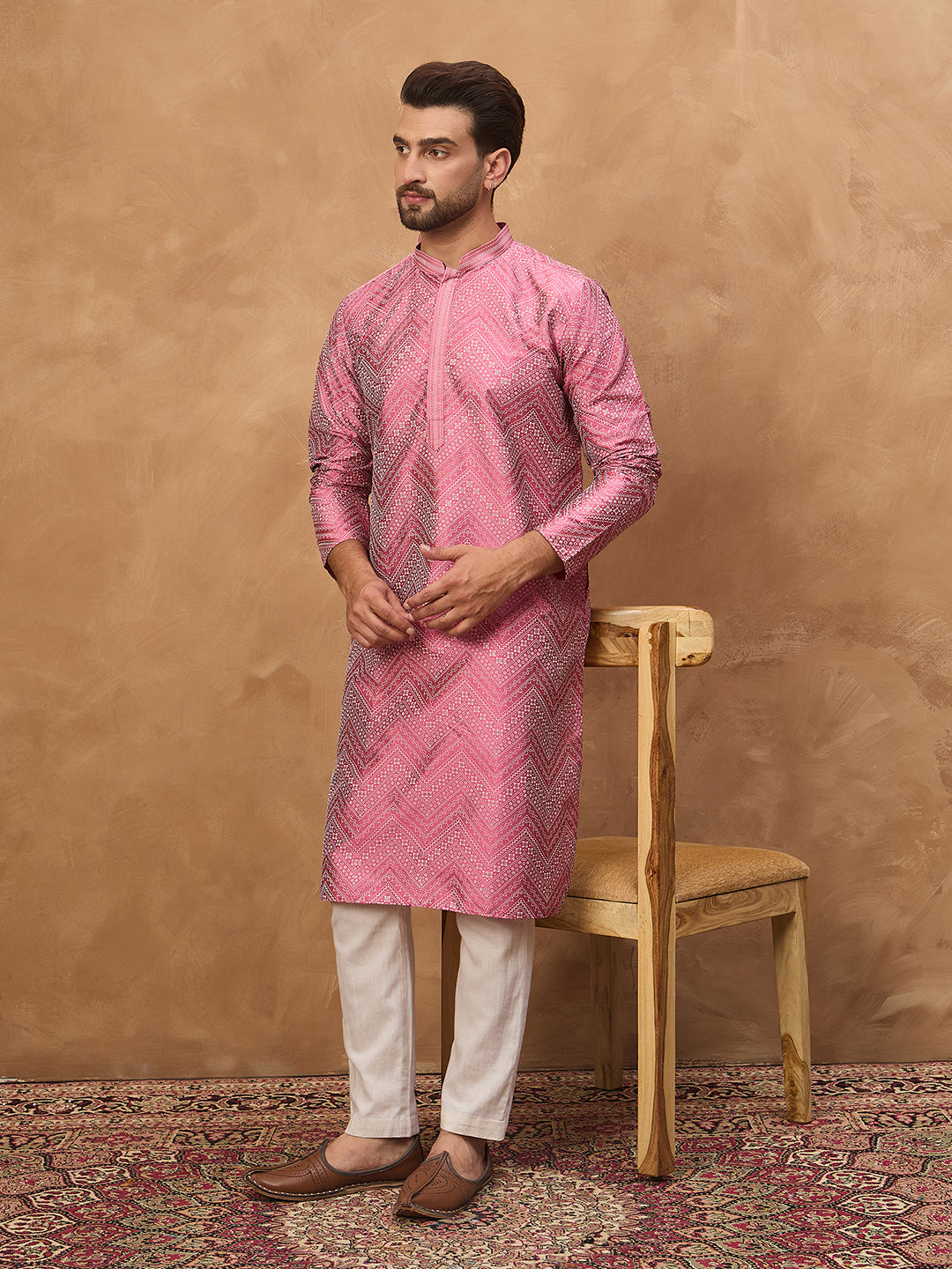 Men Pink Silk Blend Geometric Printed Straight Kurta-MKU1532