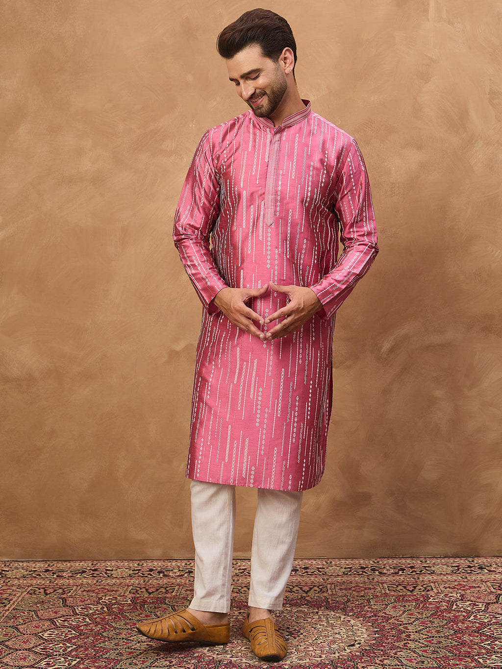 Men Pink Silk Blend Geometric Printed Straight Kurta-MKU1533