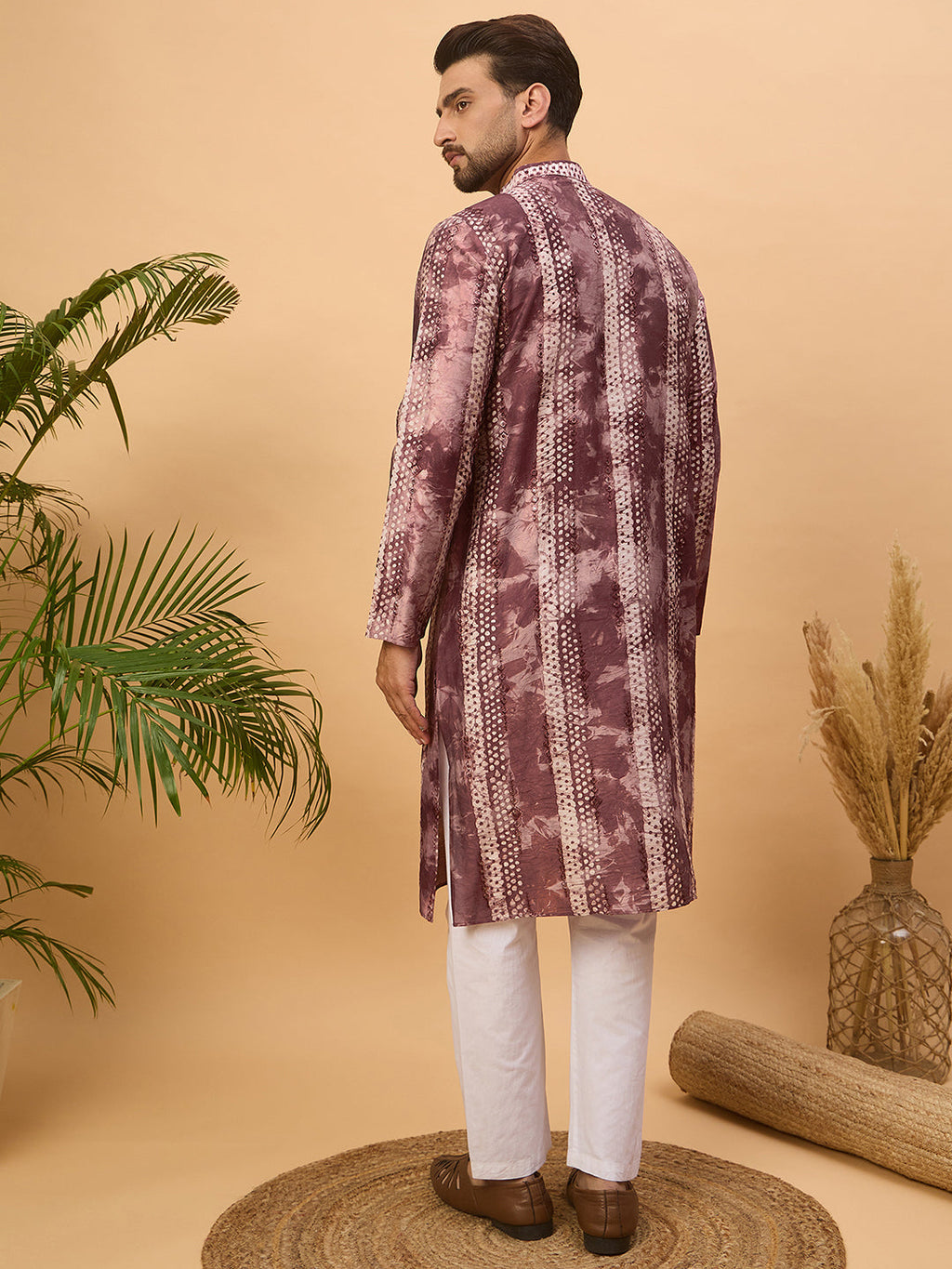 Men Burgundy Silk Blend Shibori Embroidered Straight Kurta-MKU1537