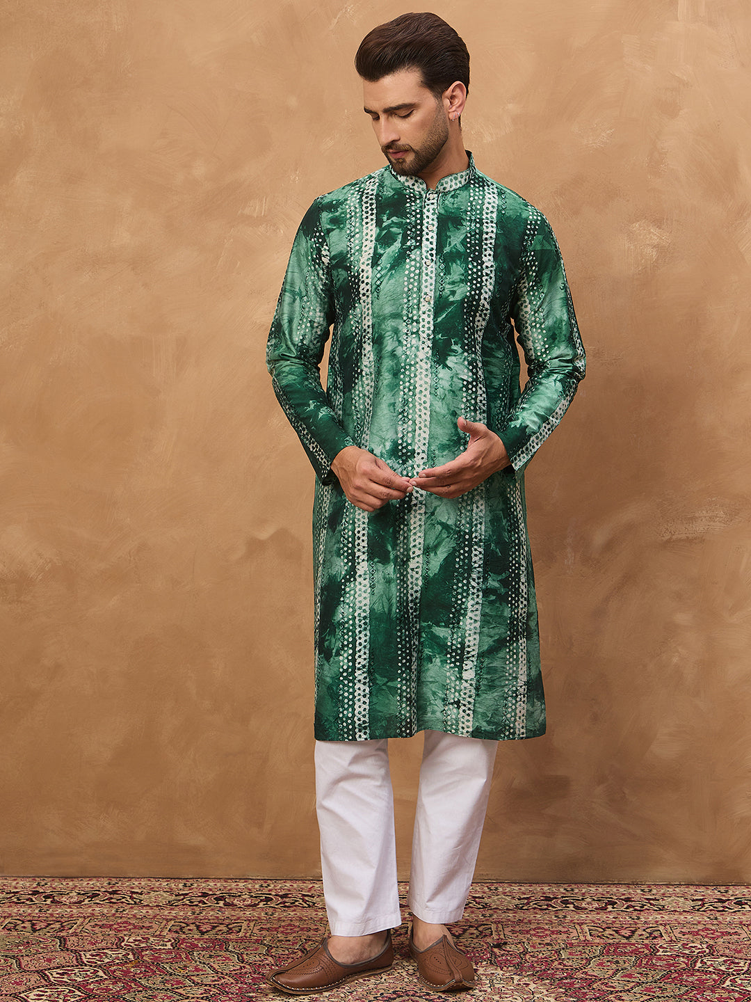 Men Green Silk Blend Shibori Embroidered Straight Kurta-MKU1538