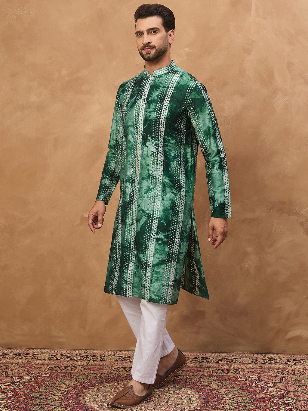 Men Green Silk Blend Shibori Embroidered Straight Kurta-MKU1538