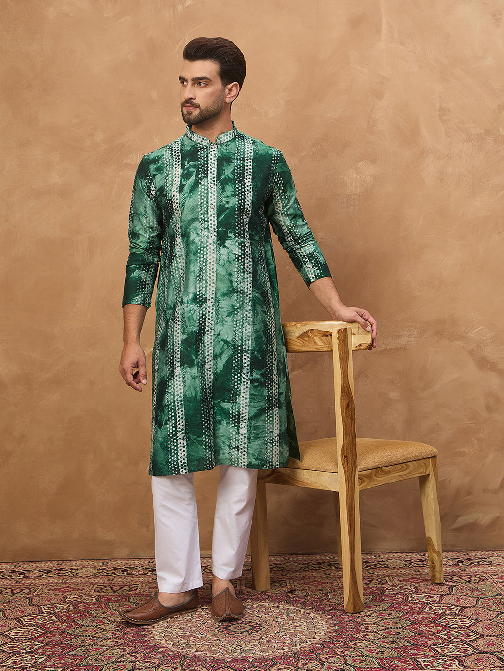 Men Green Silk Blend Shibori Embroidered Straight Kurta-MKU1538