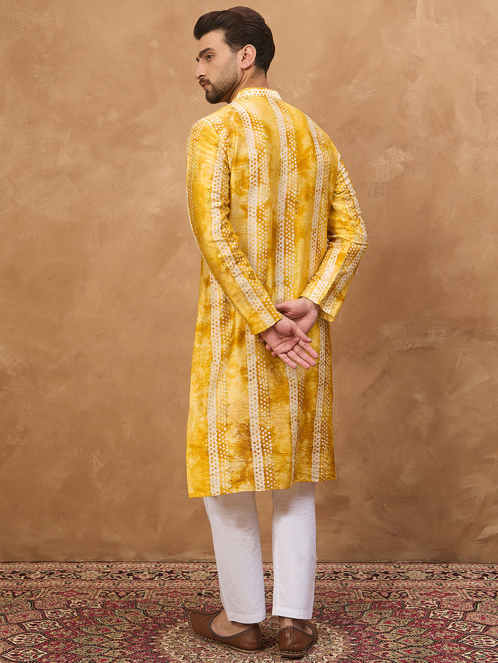 Men Yellow Silk Blend Shibori Embroidered Straight Kurta-MKU1540