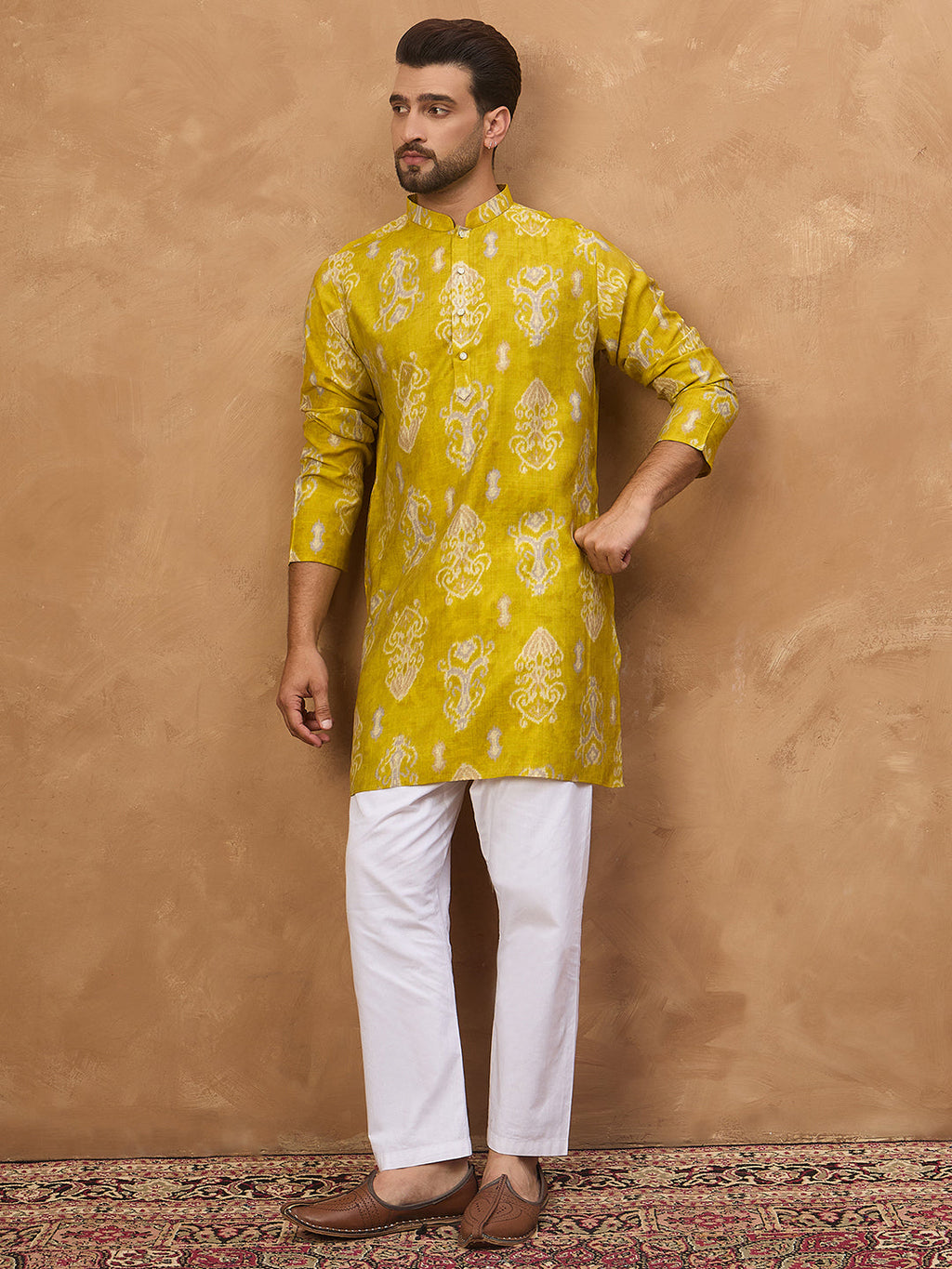 Men Yellow Viscose Rayon Ikat Printed Straight Kurta-MKU1543