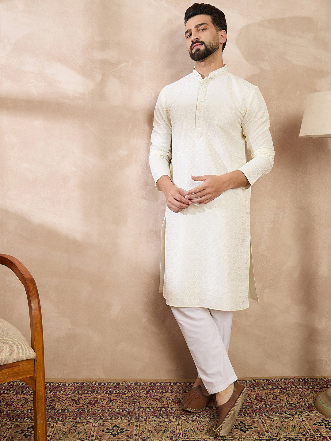 Men White Silk Blend Geometric Embroidered Straight Kurta-MKU1547